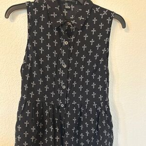 Forever 21 Woven‎ Crosses Sleeveless Shirt Small